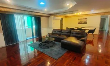 For rent 3 bedrooms condo in Watthana, Bangkok