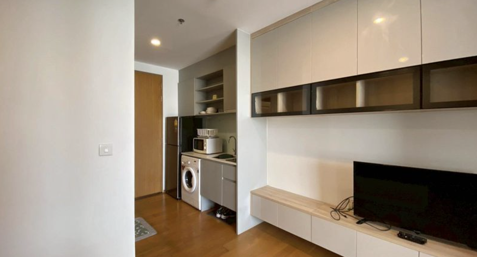 For rent 1 bed condo in Sathon, Bangkok