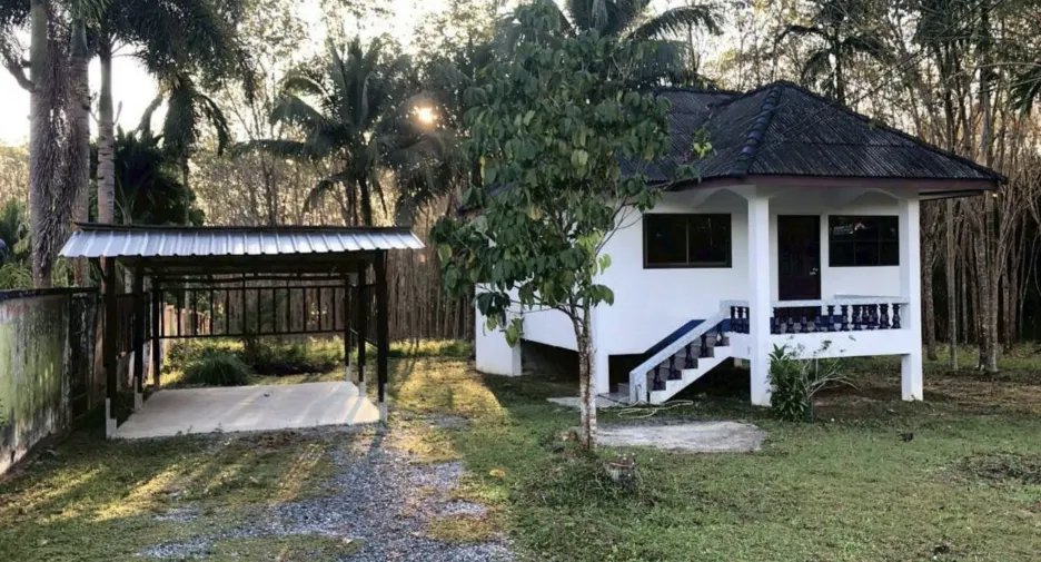 出售 4 卧室 独立屋 在 Thai Mueang, Phangnga