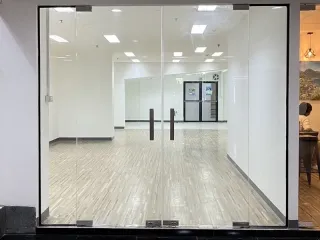 出租 商业空间 在 Khlong Toei, 曼谷