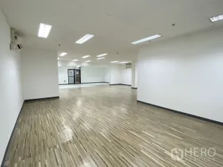 出租 商业空间 在 Khlong Toei, 曼谷