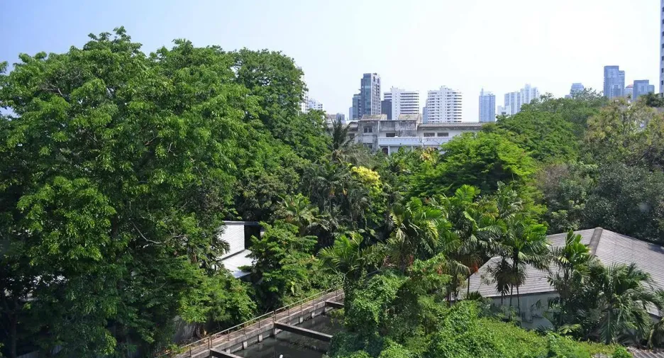 For rent 2 bedrooms apartment in Watthana, Bangkok