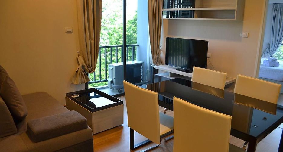For rent 2 bedrooms apartment in Watthana, Bangkok