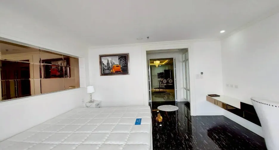 For sale 1 bed condo in Bang Rak, Bangkok