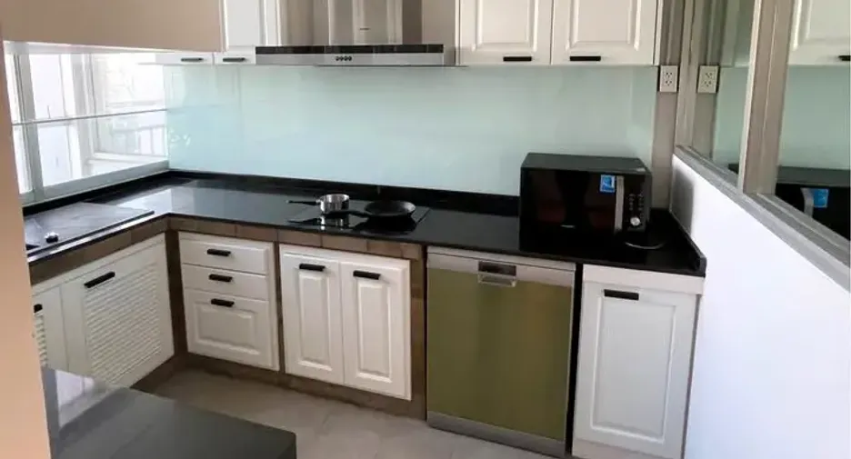 For rent 3 bedrooms condo in Watthana, Bangkok