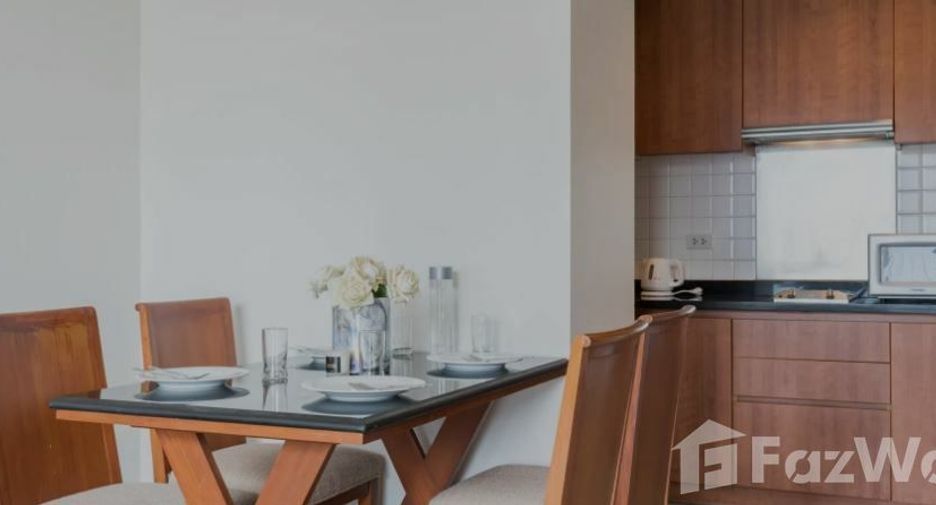 For rent 2 bedrooms apartment in Phaya Thai, Bangkok