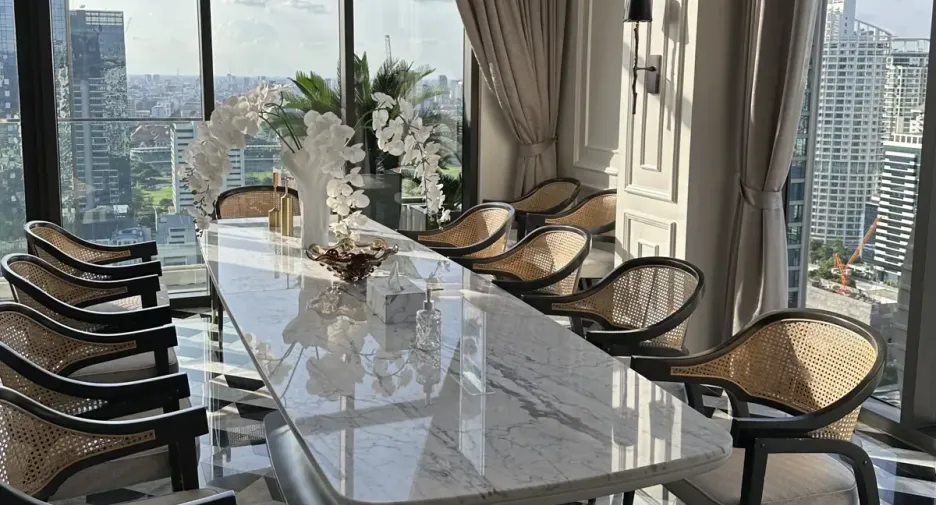Condo en alquiler de 2 habitaciones en Pathum Wan, Bangkok