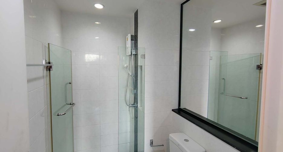 For sale 1 bed condo in Bang Phlat, Bangkok
