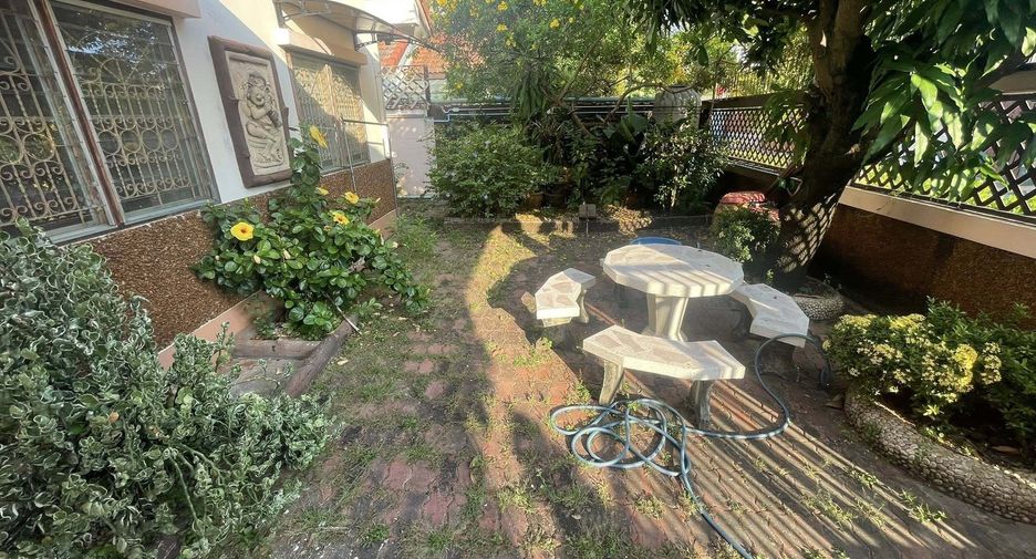 For rent 2 bedrooms house in Mueang Samut Prakan, Samut Prakan