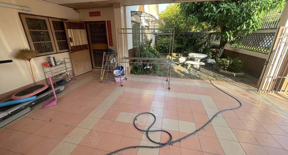 For rent 2 bedrooms house in Mueang Samut Prakan, Samut Prakan