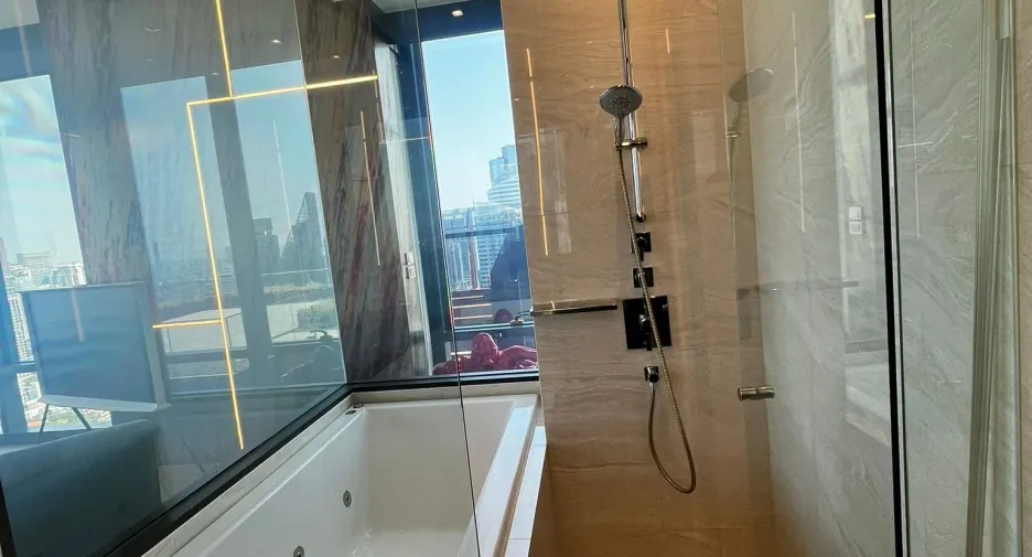 For rent 1 bed condo in Bang Rak, Bangkok