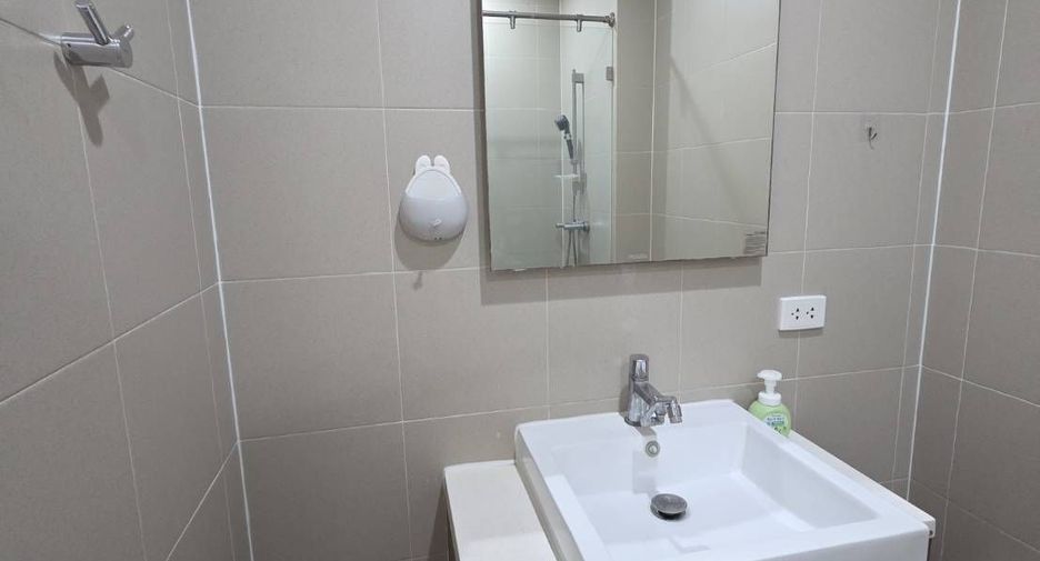 For rent 1 bed condo in Khlong San, Bangkok