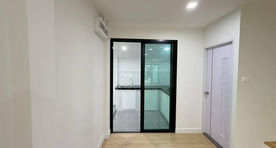 For sale 2 bedrooms townhouse in Bueng Kum, Bangkok