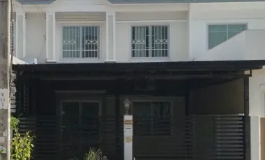 Casa adosada en venta de 4 habitaciones en Bang Khun Thian, Bangkok