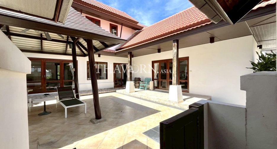 出售 4 卧室 独立屋 在 Bang Lamung, Chon Buri