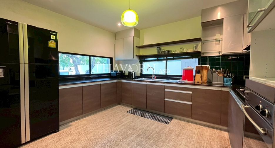 For sale 3 bedrooms house in Bang Lamung, Chonburi