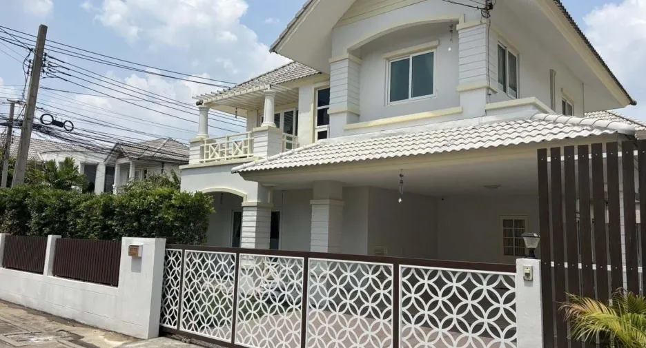 ขาย และ ให้เช่า 4 ห้องนอน บ้านเดี่ยว ใน ลาดพร้าว, กรุงเทพฯ