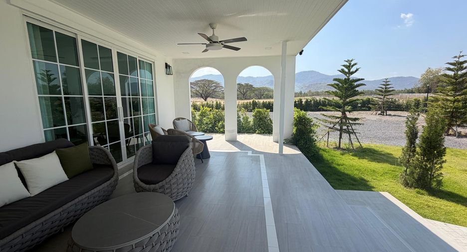 For sale 2 bedrooms house in Cha Am, Phetchaburi