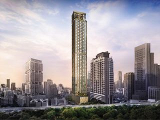 For sale 4 bedrooms condo in Khlong Toei, Bangkok