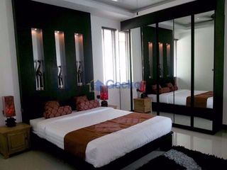 Haus zur Miete und zum Kauf mit 4 Zimmer in Bang Lamung, Chonburi
