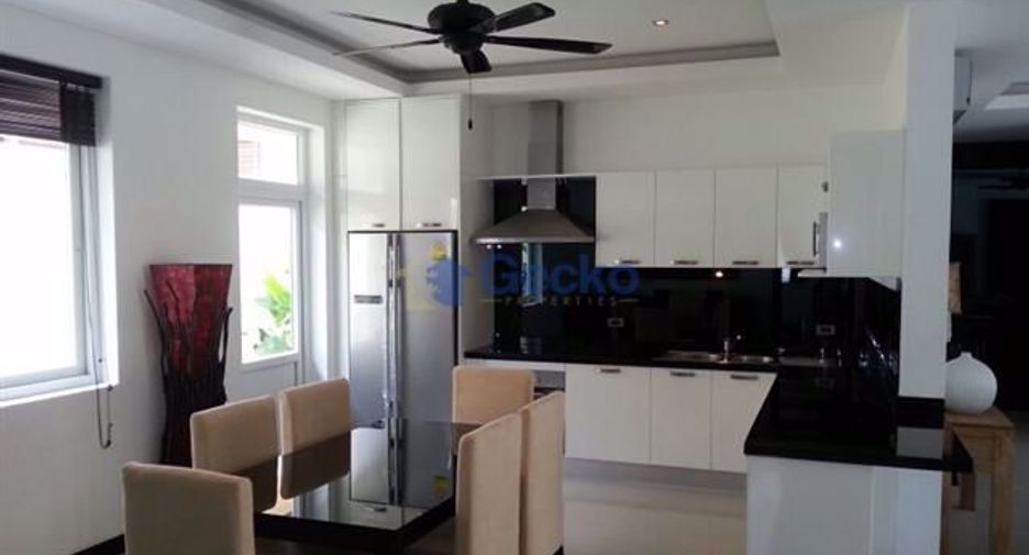 For rent and for sale 4 bedrooms house in Bang Lamung, Chonburi