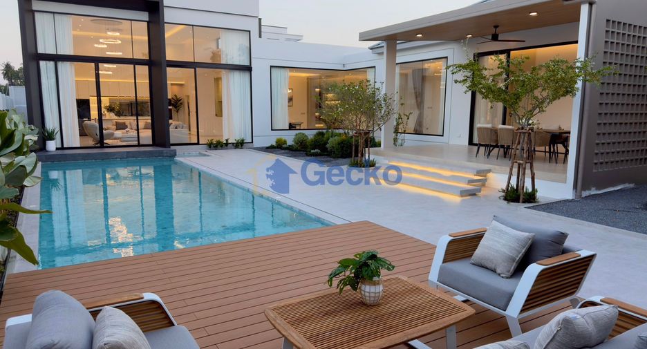 Haus zum Kauf mit 4 Zimmer in Bang Lamung, Chonburi