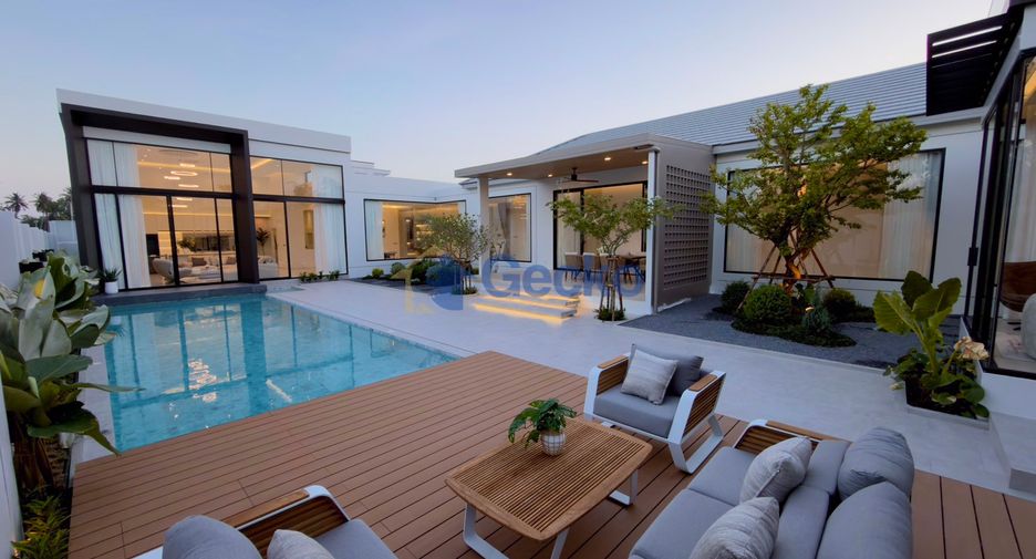 Haus zum Kauf mit 4 Zimmer in Bang Lamung, Chonburi
