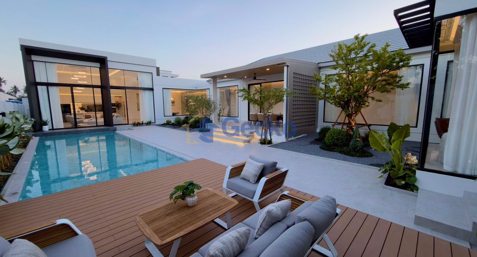 Haus zum Kauf mit 4 Zimmer in Bang Lamung, Chonburi