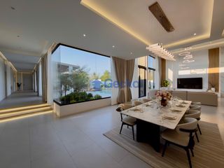 Casa en venta de 4 habitaciones en Bang Lamung, Chonburi