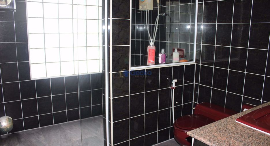 For rent 3 bedrooms house in Bang Lamung, Chonburi