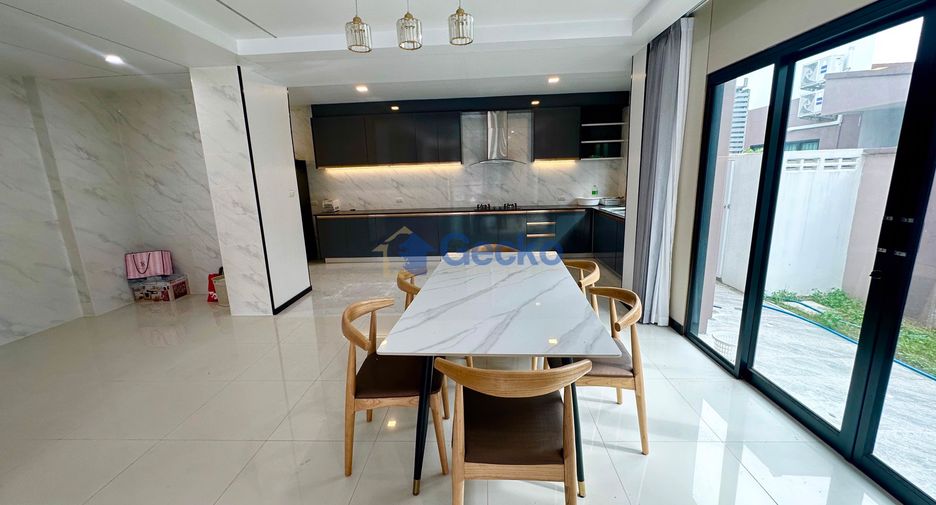 For rent 4 bedrooms house in Bang Lamung, Chonburi