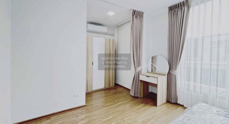 For rent 3 bedrooms townhouse in Bang Phli, Samut Prakan