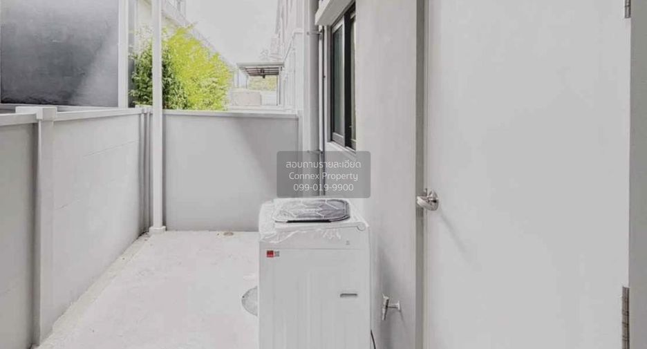 For rent 3 bedrooms townhouse in Bang Phli, Samut Prakan