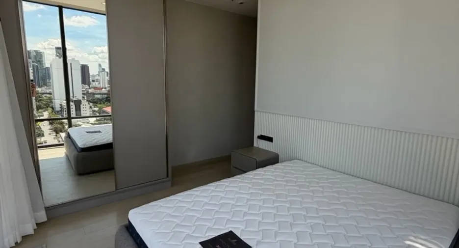 For rent 1 bed condo in Ratchathewi, Bangkok