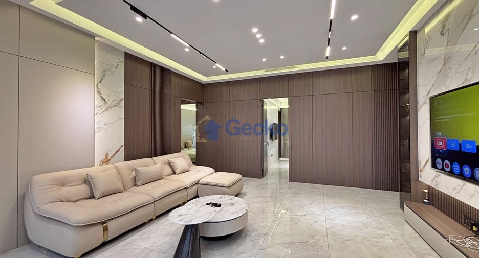 Casa en venta de 6 habitaciones en Bang Lamung, Chonburi