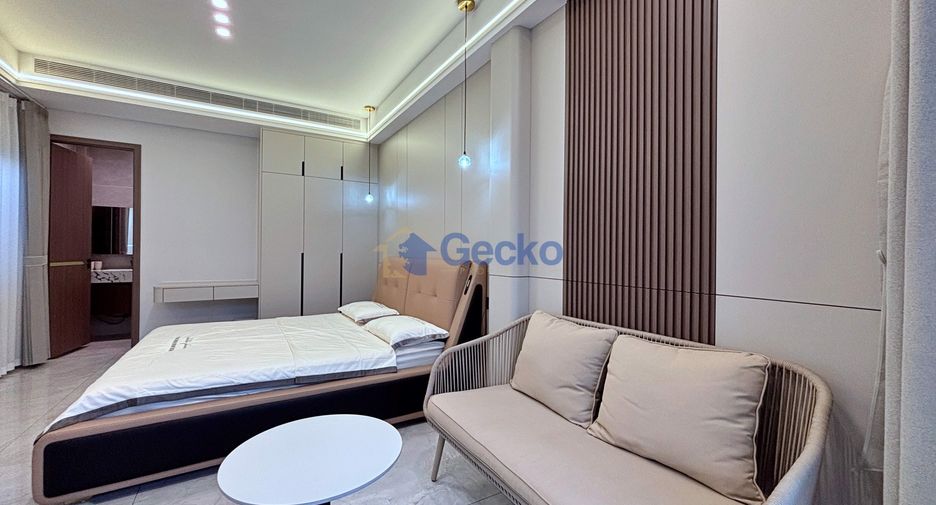 Casa en venta de 6 habitaciones en Bang Lamung, Chonburi
