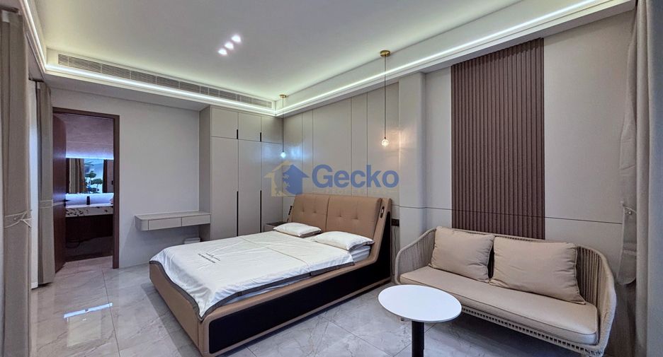 Casa en venta de 6 habitaciones en Bang Lamung, Chonburi