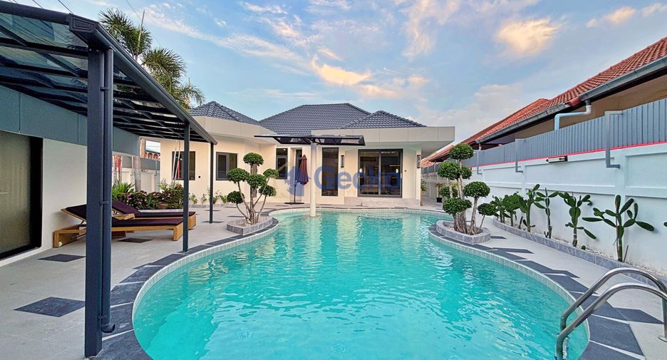 Casa en venta de 6 habitaciones en Bang Lamung, Chonburi