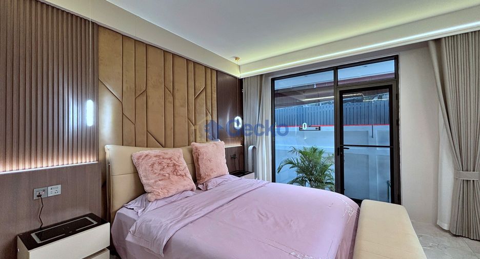 Casa en venta de 6 habitaciones en Bang Lamung, Chonburi