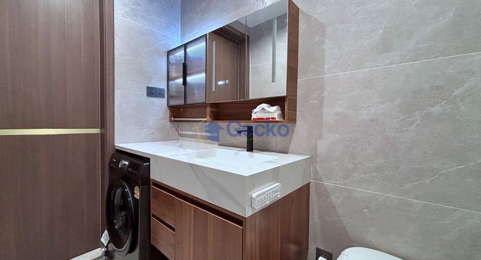 Casa en venta de 6 habitaciones en Bang Lamung, Chonburi