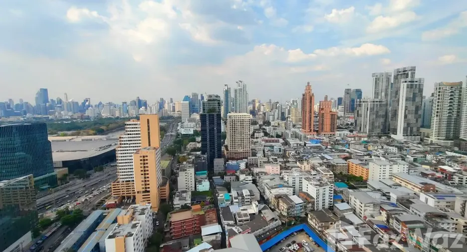 For rent 1 bed condo in Khlong Toei, Bangkok