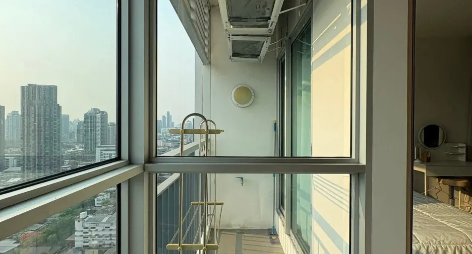For rent 1 bed condo in Khlong Toei, Bangkok