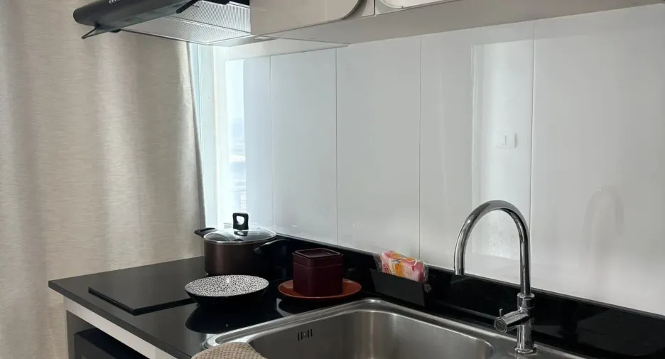 For rent 1 bed condo in Khlong Toei, Bangkok