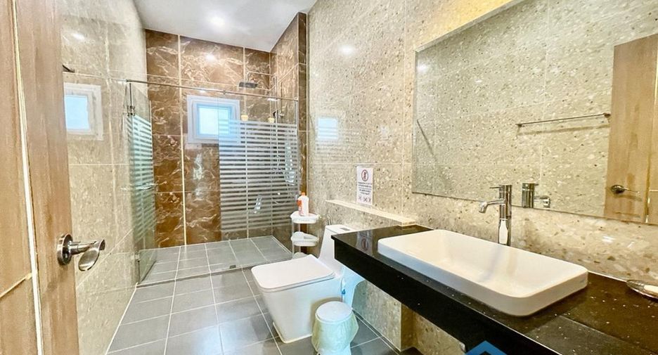 Haus zum Kauf mit 4 Zimmer in Huay Yai, Pattaya