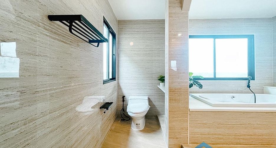 For sale 3 bedrooms house in Bang Lamung, Chonburi