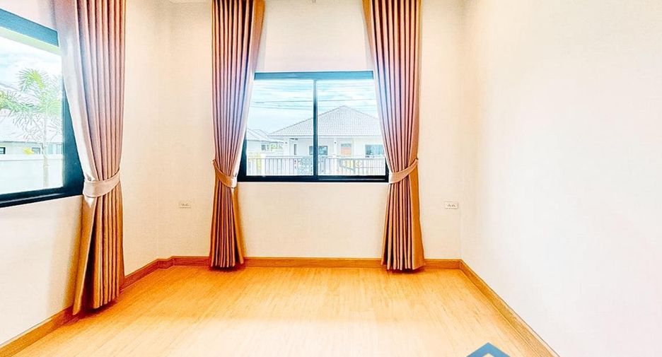 For sale 3 bedrooms house in Bang Lamung, Chonburi