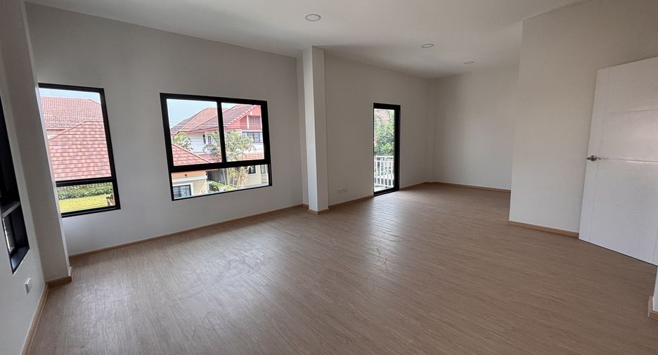 出售 4 卧室 独立屋 在 Saraphi, Chiang Mai