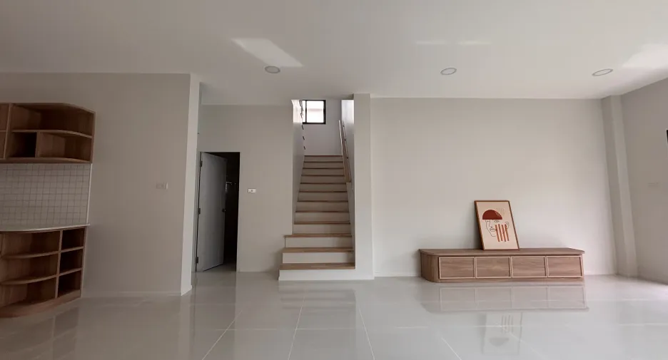 出售 4 卧室 独立屋 在 Saraphi, Chiang Mai