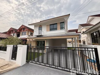 Casa en venta de 4 habitaciones en Saraphi, Chiang Mai
