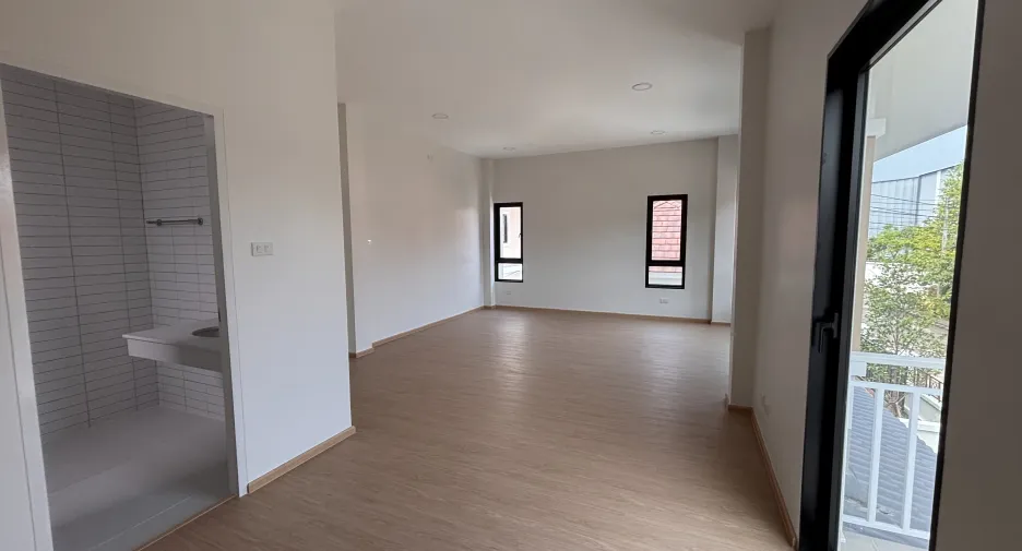 出售 4 卧室 独立屋 在 Saraphi, Chiang Mai